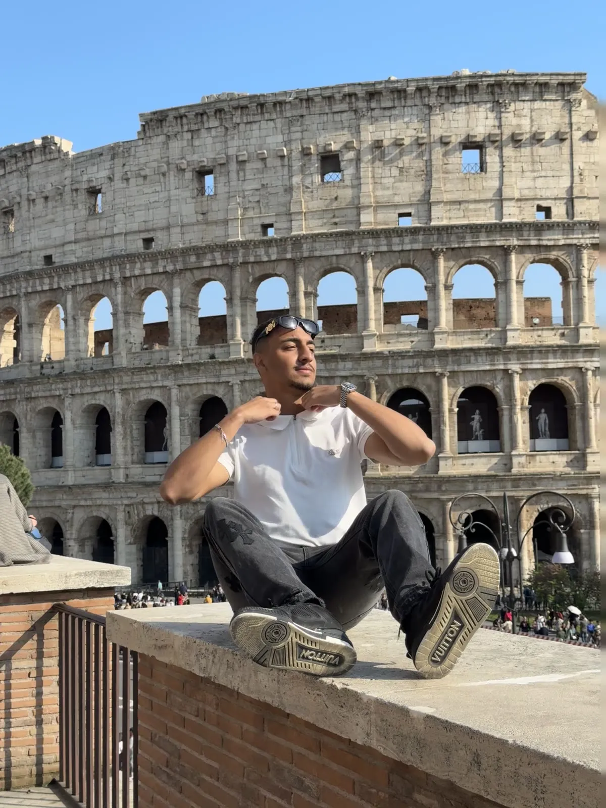 Thiago Máximo no Coliseu, em Roma